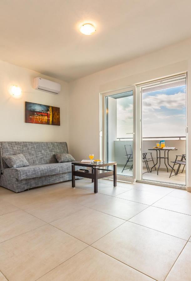 Apartments Eoli Brela Zewnętrze zdjęcie